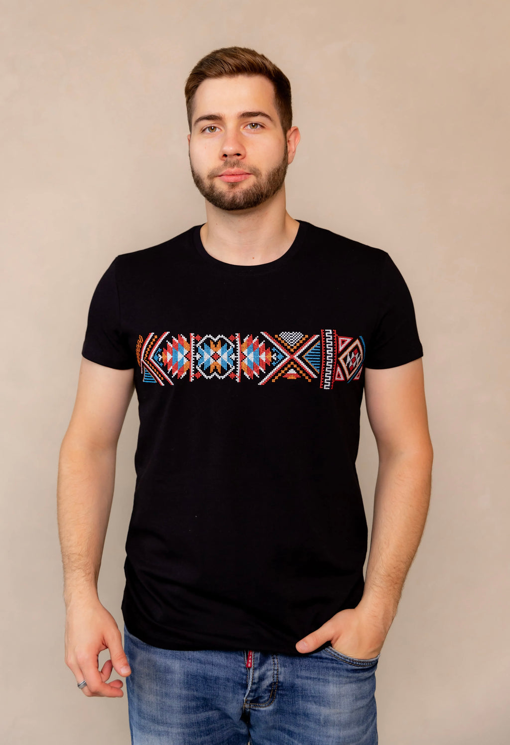 Black T-shirt "Petros"