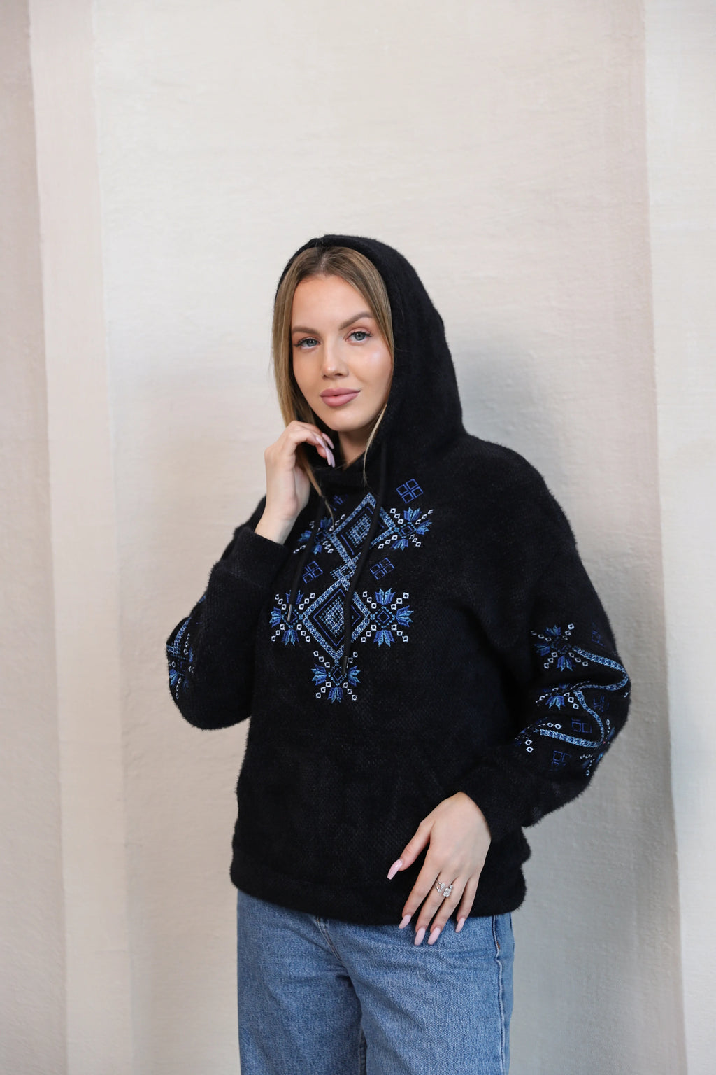 Black Hoodie “Katrusya”