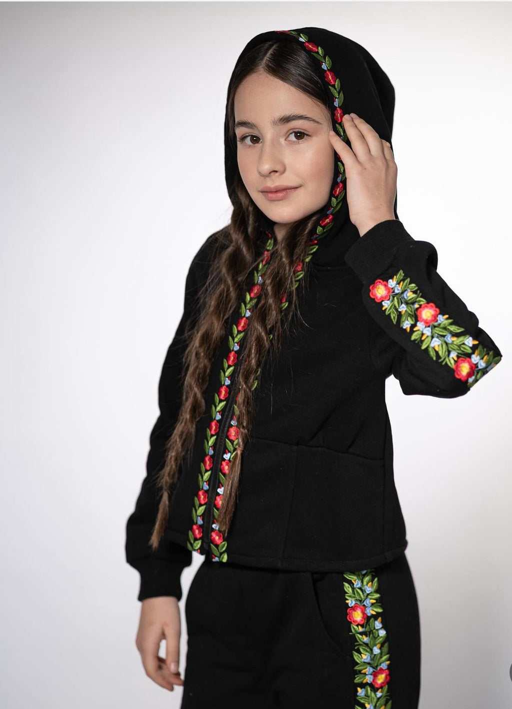 Embroidered Girl’s Tracksuit