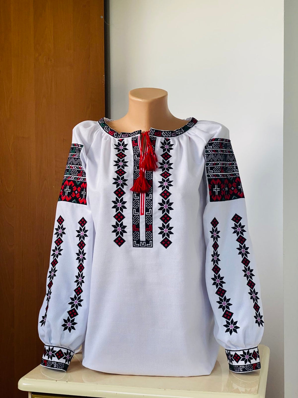 Women's Vyshyvanka "Antonina"