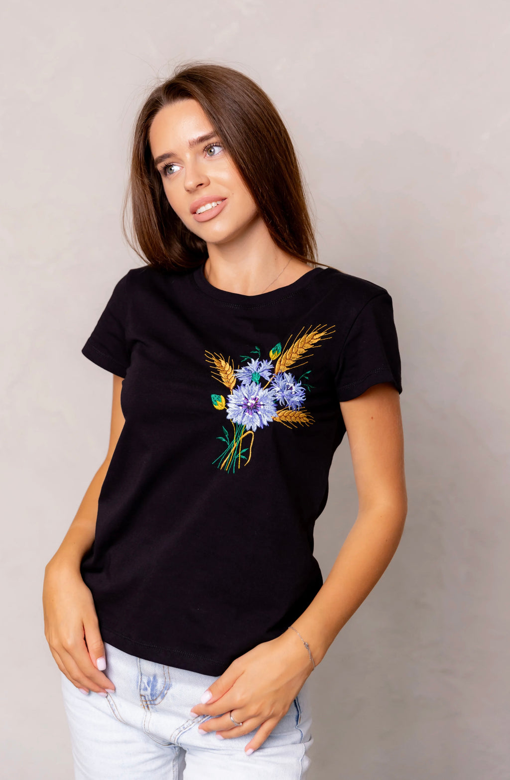 T-Shirt "Bouquet of Resiliance"