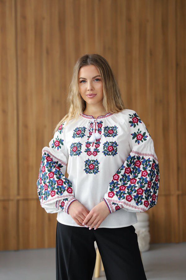 Woman's Vyshyvanka "Pelahiia"