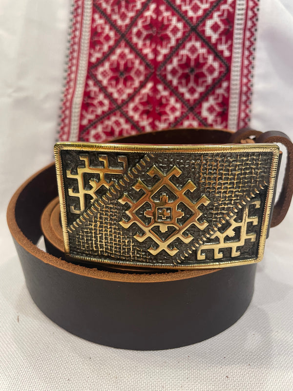 Leather Belt with Buckle “Woven”